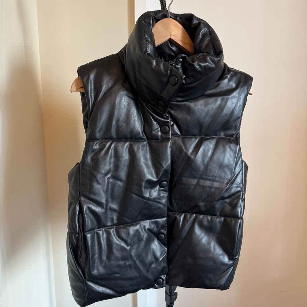 Faux Leather Puffer Veat